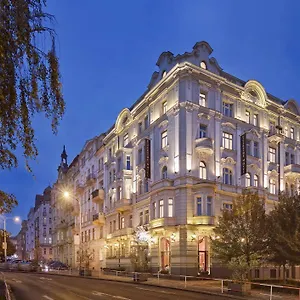 Mamaison Riverside ***** Prag