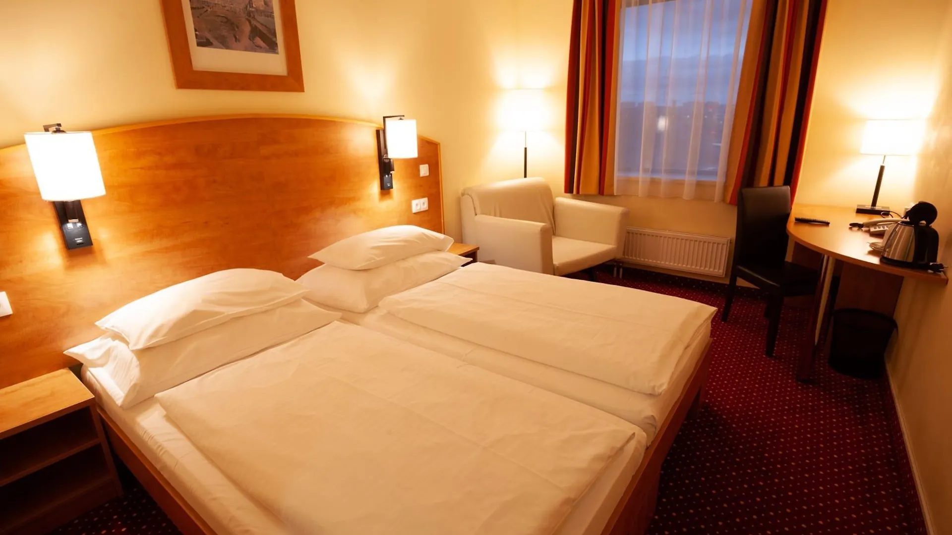 Hotel Amedia Express Prague, Trademark Collection By Wyndham