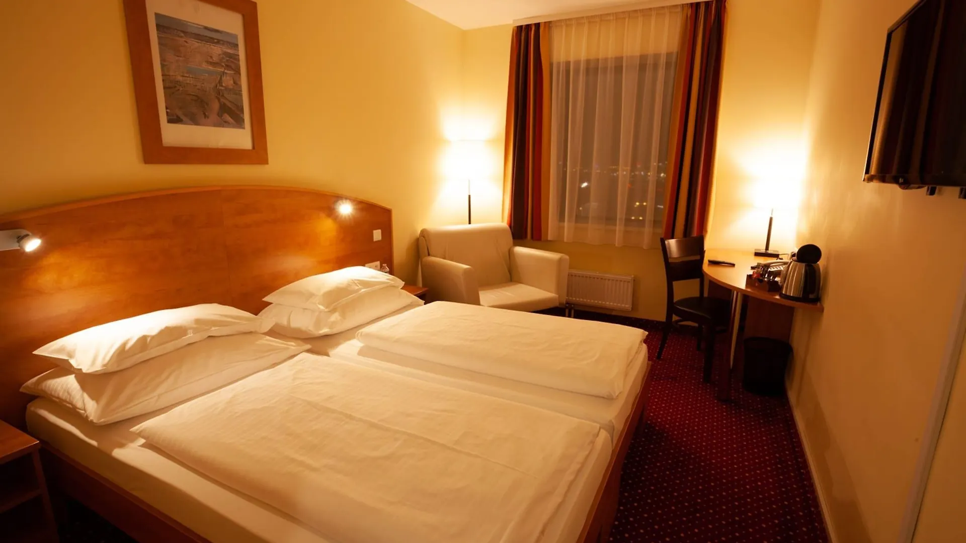 Amedia Express Prague, Trademark Collection By Wyndham Prague