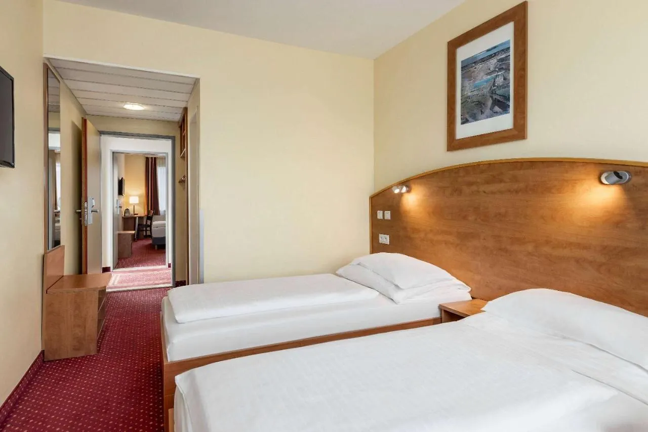 *** Hotel Amedia Express Prague, Trademark Collection By Wyndham Tjekkiet