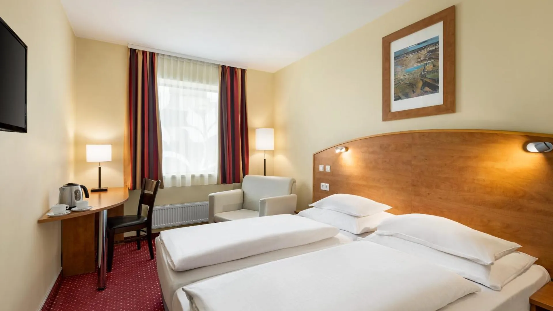 Hotel Amedia Express Prague, Trademark Collection By Wyndham