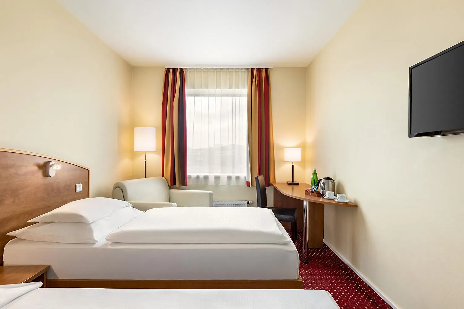 Amedia Express Prague, Trademark Collection By Wyndham 3*, Prague